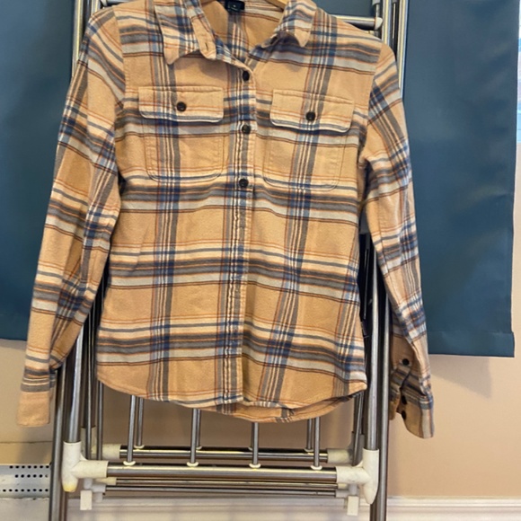 Patagonia Organic Cotton button up shirt - Picture 1 of 4